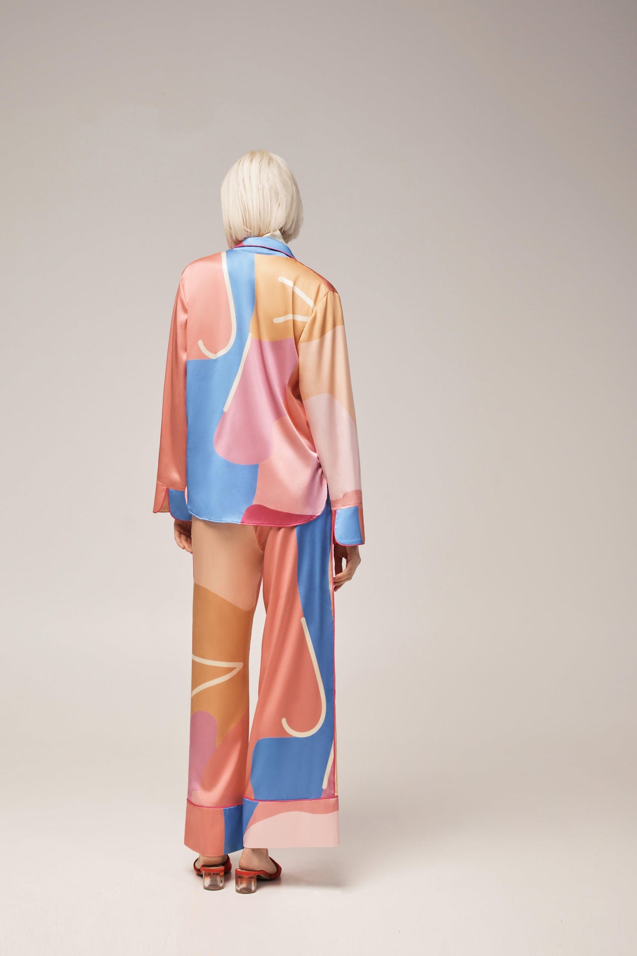 ‘KISS ME, MAN’ SILK PAJAMAS - J I Λ atelier